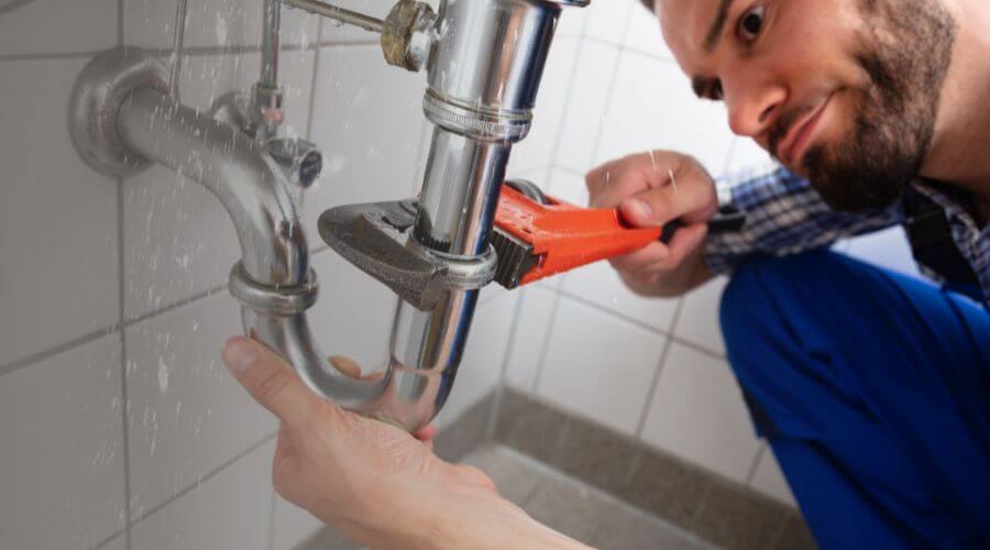 Professional sink repair in Everest, KS